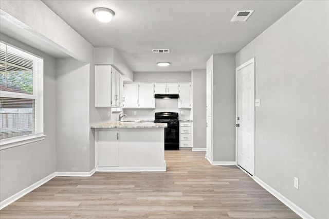 104 Stephen Drive, Sanger, TX 76266