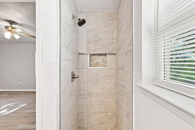104 Stephen Drive, Sanger, TX 76266