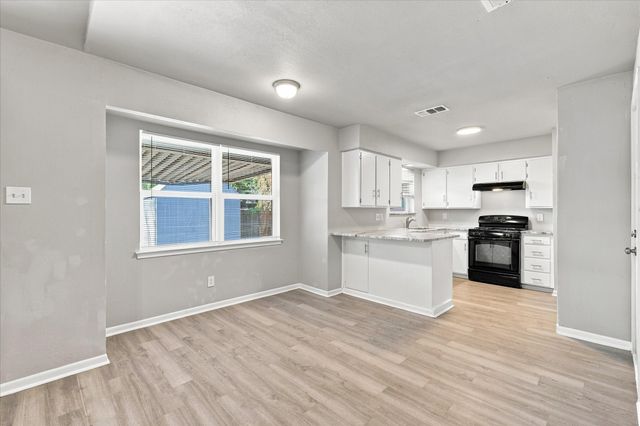 104 Stephen Drive, Sanger, TX 76266