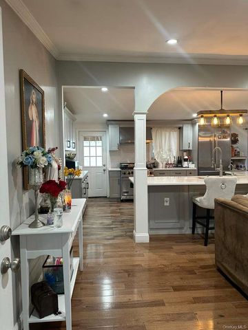 2 Ritter Avenue, Amityville, NY 11701