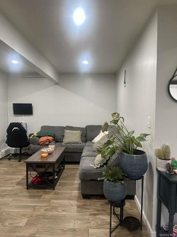 2 Ritter Avenue, Amityville, NY 11701