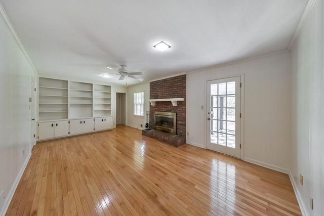 1150 Acworth Due West Road NW, Kennesaw, GA 30152