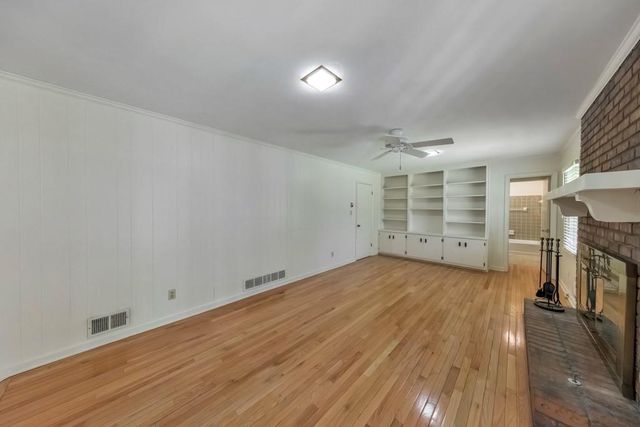 1150 Acworth Due West Road NW, Kennesaw, GA 30152