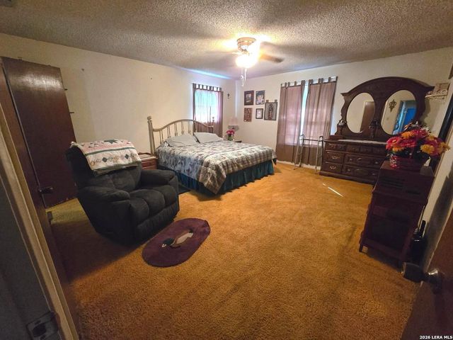 18970 W Fm 2790, Lytle, TX 78052