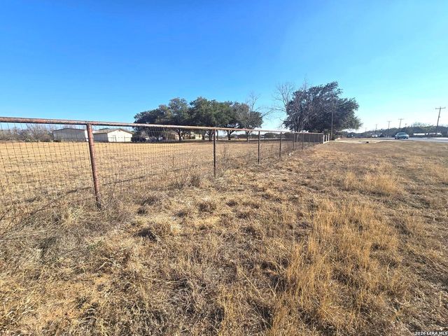 18970 W Fm 2790, Lytle, TX 78052
