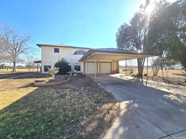 18970 W Fm 2790, Lytle, TX 78052
