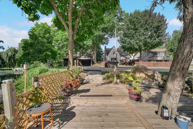 314 Mastodon Drive, Ingleside, IL 60041