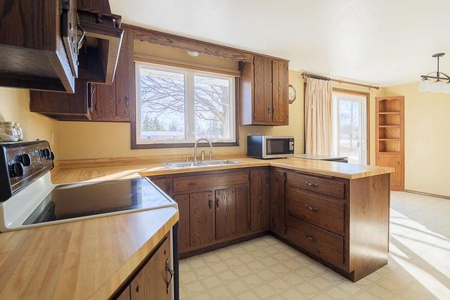 1569 ORCHID LANE, Green Bay, WI 54313