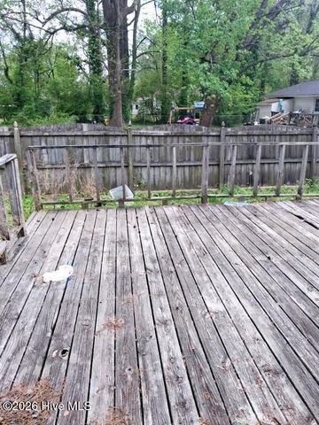 2410 Coggins Lane, Ayden, NC 28513