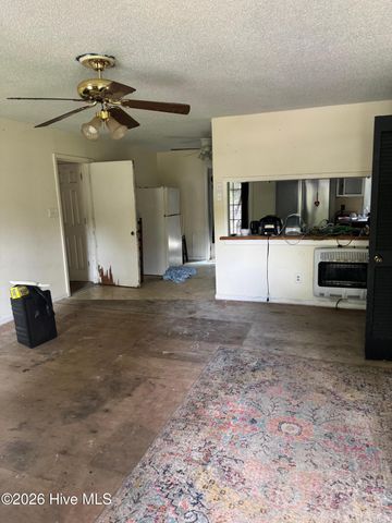 2410 Coggins Lane, Ayden, NC 28513