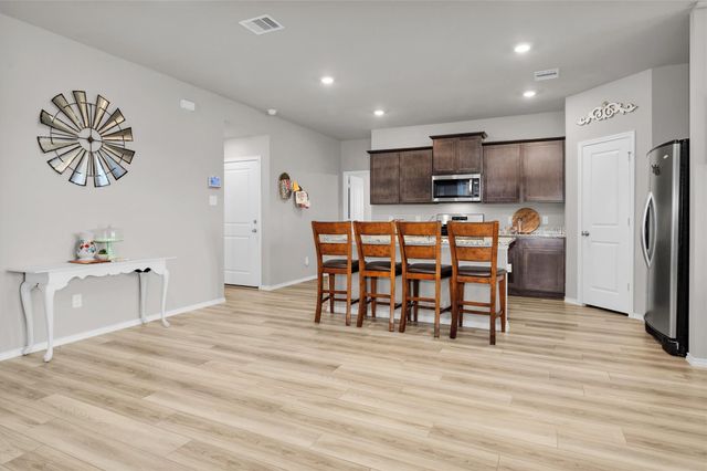 2518 River Way, Navasota, TX 77868