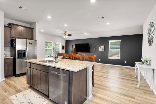 2518 River Way, Navasota, TX 77868