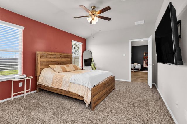 2518 River Way, Navasota, TX 77868