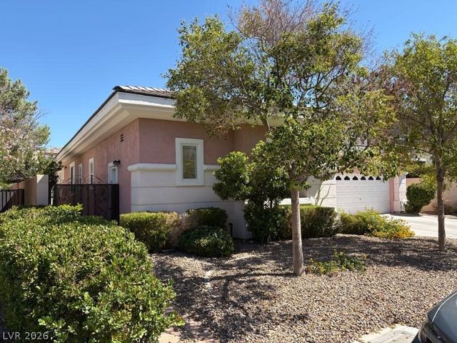 9512 Rocky Cliff Place, Las Vegas, NV 89144