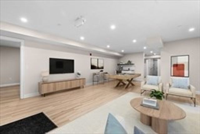 42 Waverly 1, Boston, MA 02135