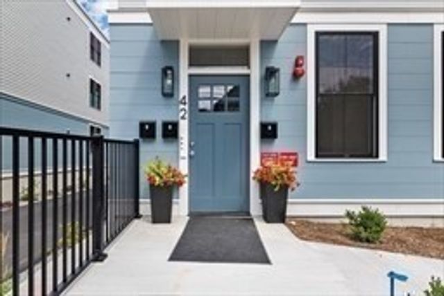 42 Waverly 1, Boston, MA 02135