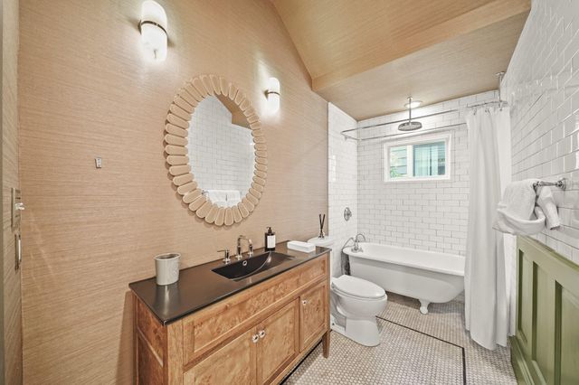 1016 Rutland Street, Houston, TX 77008