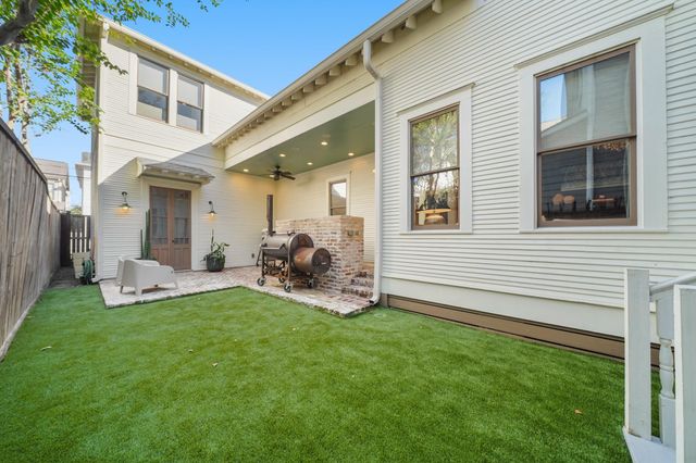 1016 Rutland Street, Houston, TX 77008