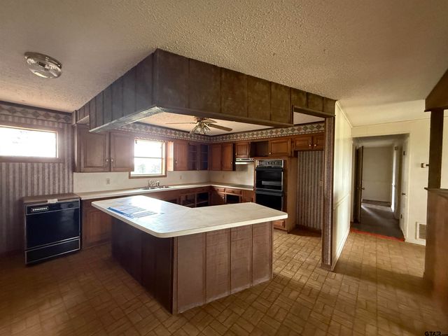 23205 County Road 2159, Troup, TX 75789