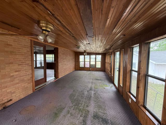 23205 County Road 2159, Troup, TX 75789