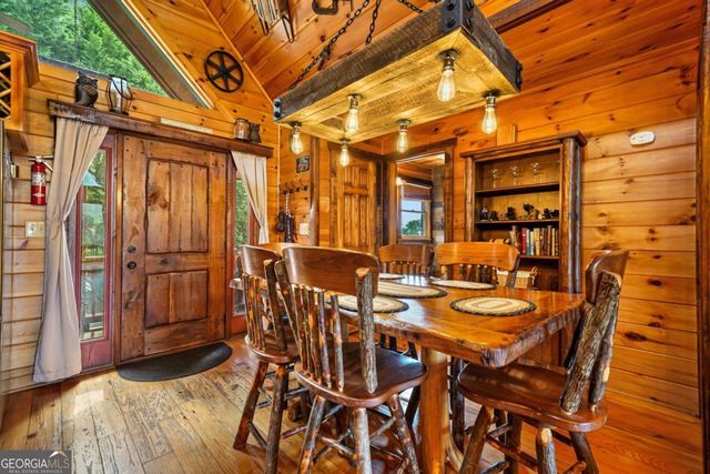 551 Amy Creek Circle, Ellijay, GA 30540