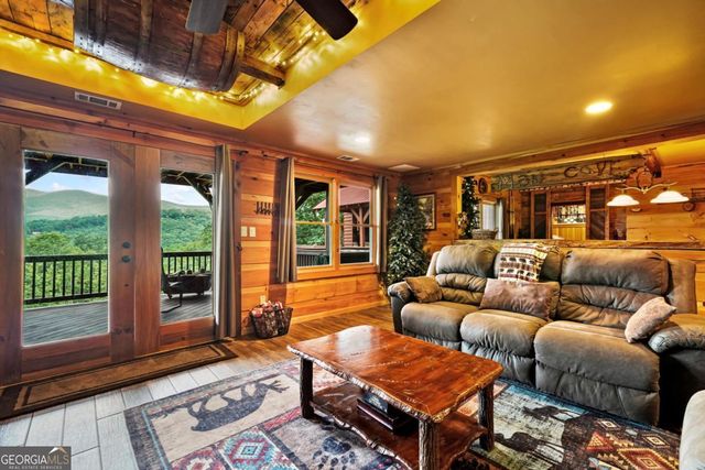 551 Amy Creek Circle, Ellijay, GA 30540