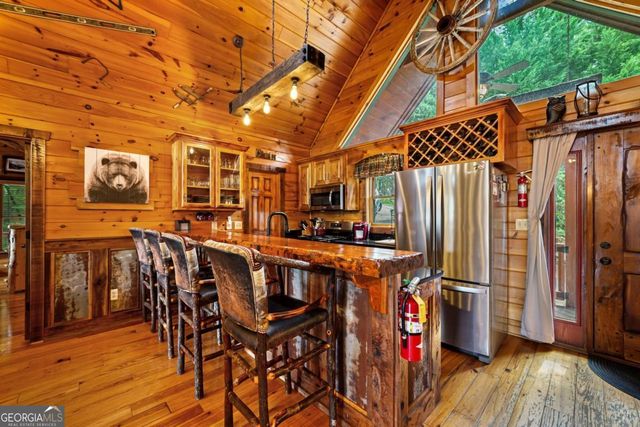 551 Amy Creek Circle, Ellijay, GA 30540