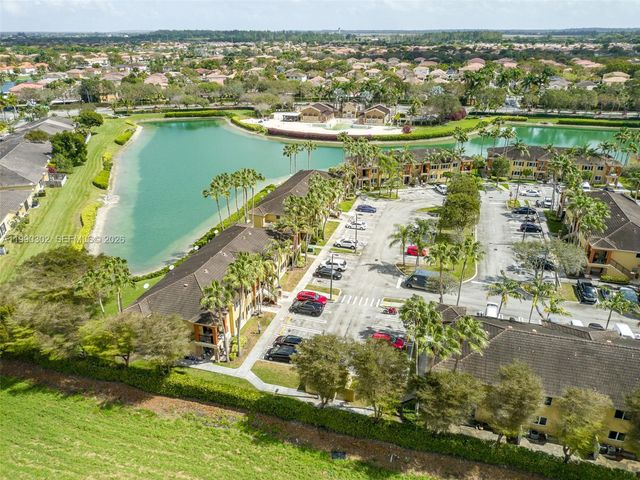 935 NE 33rd Ter 203, Homestead, FL 33033