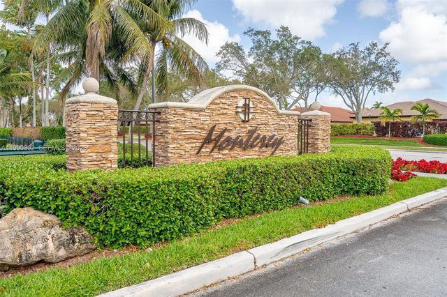 935 NE 33rd Ter 203, Homestead, FL 33033