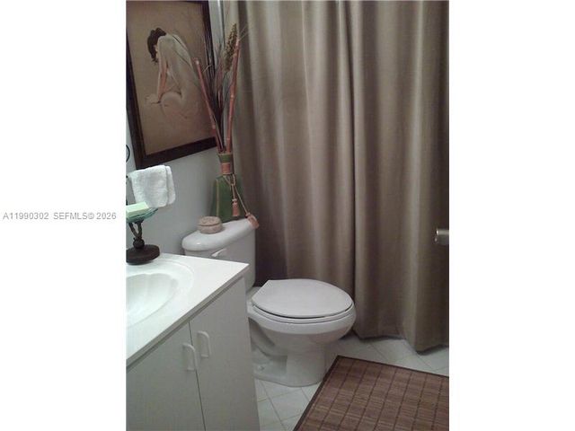 935 NE 33rd Ter 203, Homestead, FL 33033