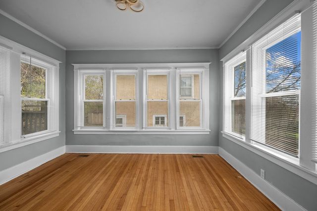 1200 E 9th Street, Davenport, IA 52803