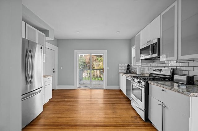 1200 E 9th Street, Davenport, IA 52803