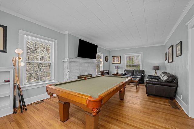 1200 E 9th Street, Davenport, IA 52803