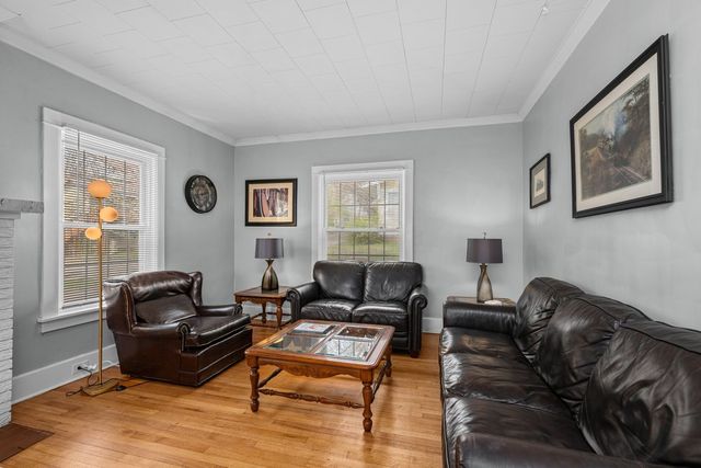 1200 E 9th Street, Davenport, IA 52803