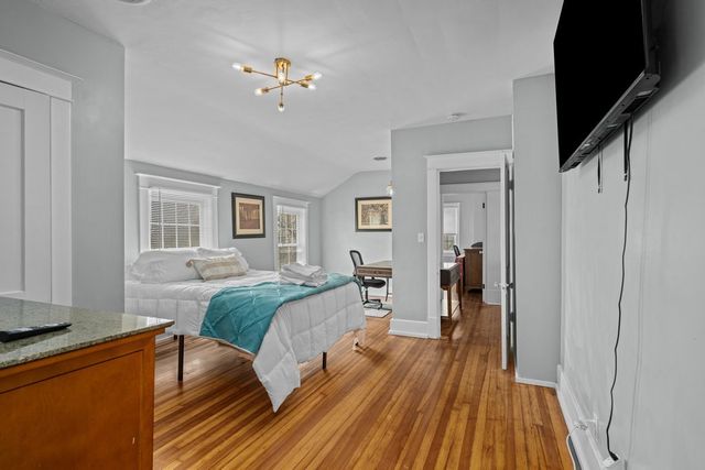 1200 E 9th Street, Davenport, IA 52803