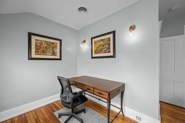 1200 E 9th Street, Davenport, IA 52803