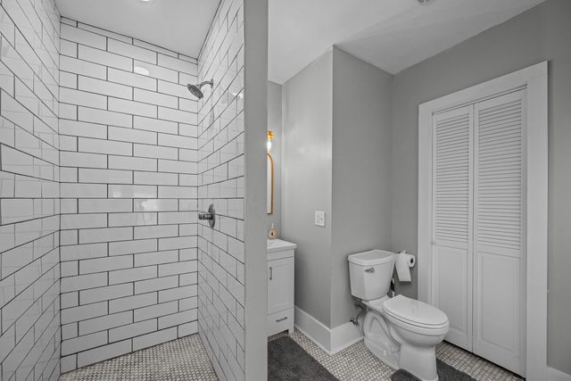 1200 E 9th Street, Davenport, IA 52803