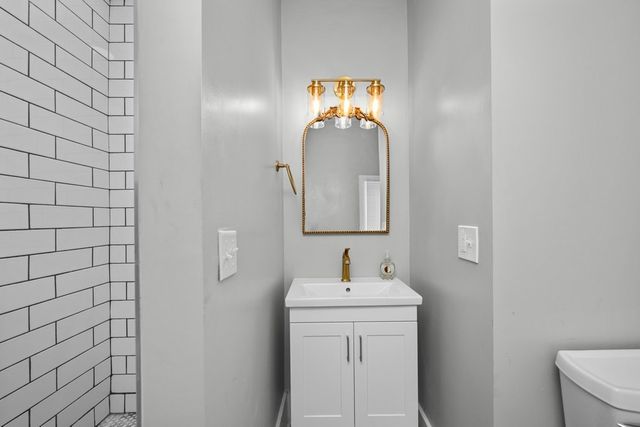 1200 E 9th Street, Davenport, IA 52803