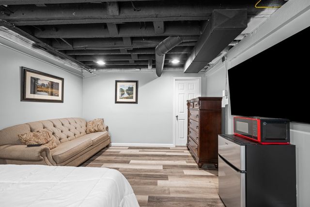 1200 E 9th Street, Davenport, IA 52803