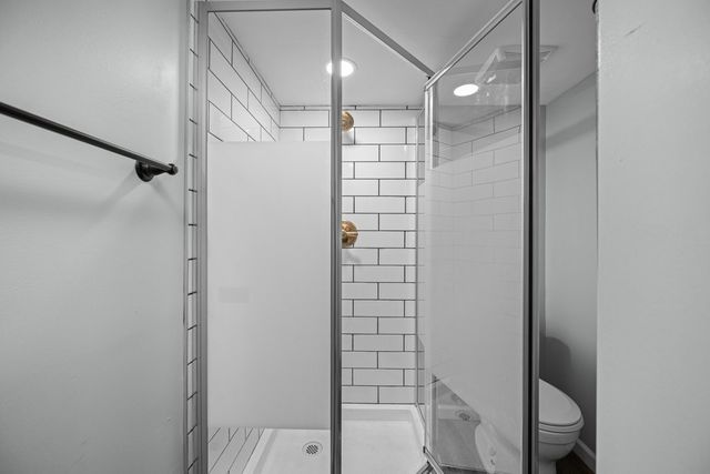 1200 E 9th Street, Davenport, IA 52803