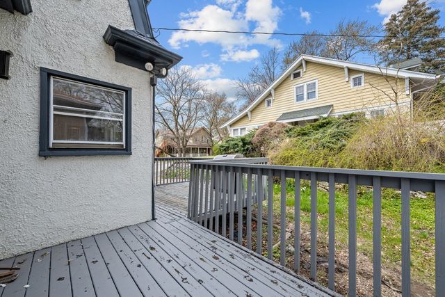 1200 E 9th Street, Davenport, IA 52803