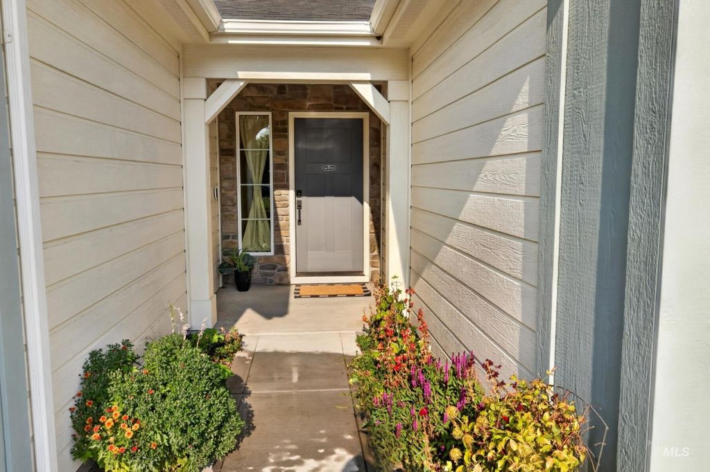 6289 S Palatino Way, Meridian, ID 83642 photo 2