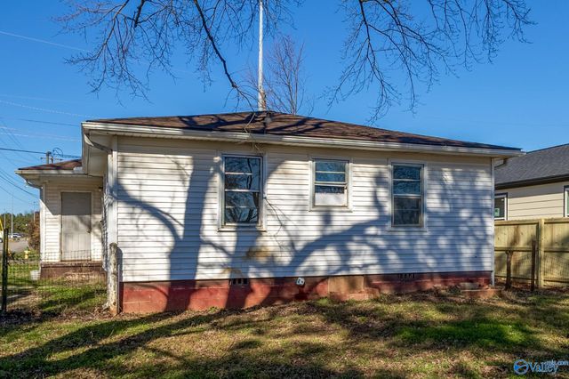 3515 6th Avenue Sw SW, Huntsville, AL 35805