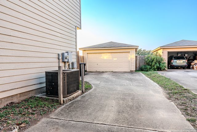 10311 Lateleaf Oak, San Antonio, TX 78223