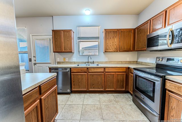 10311 Lateleaf Oak, San Antonio, TX 78223