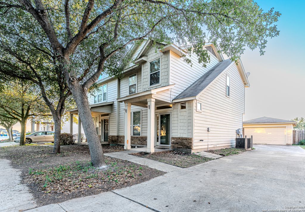 10311 Lateleaf Oak, San Antonio, TX 78223