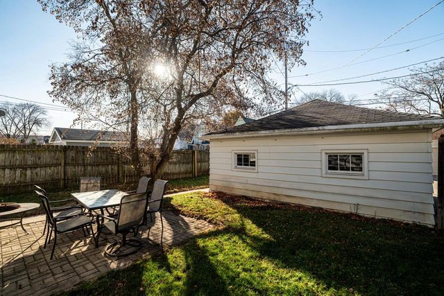 3143 S California STREET, Milwaukee, WI 53207