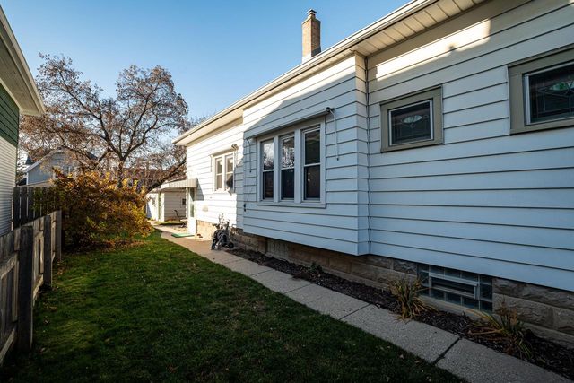 3143 S California STREET, Milwaukee, WI 53207