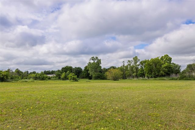 E5-C-1 Pam Lane, Terrell, TX 75161
