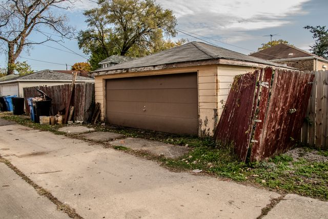 334 W 101st Place, Chicago, IL 60628